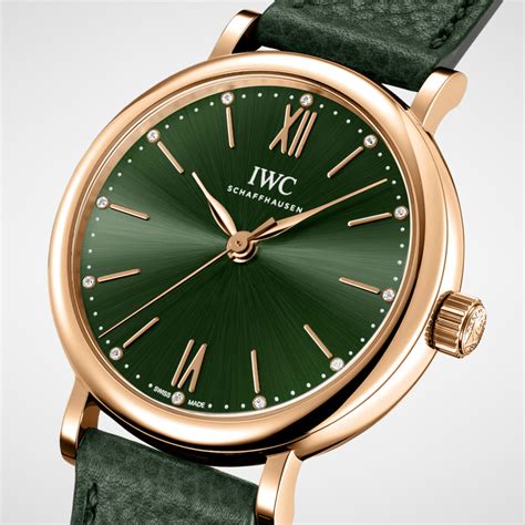 iwc grünes zifferblatt|IWC SCHAFFHAUSEN VERVOLLSTÄNDIGT DIE .